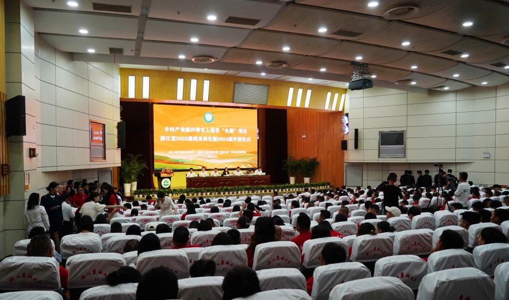 高校专家学者：加快促进出版教育规范化专业化发展