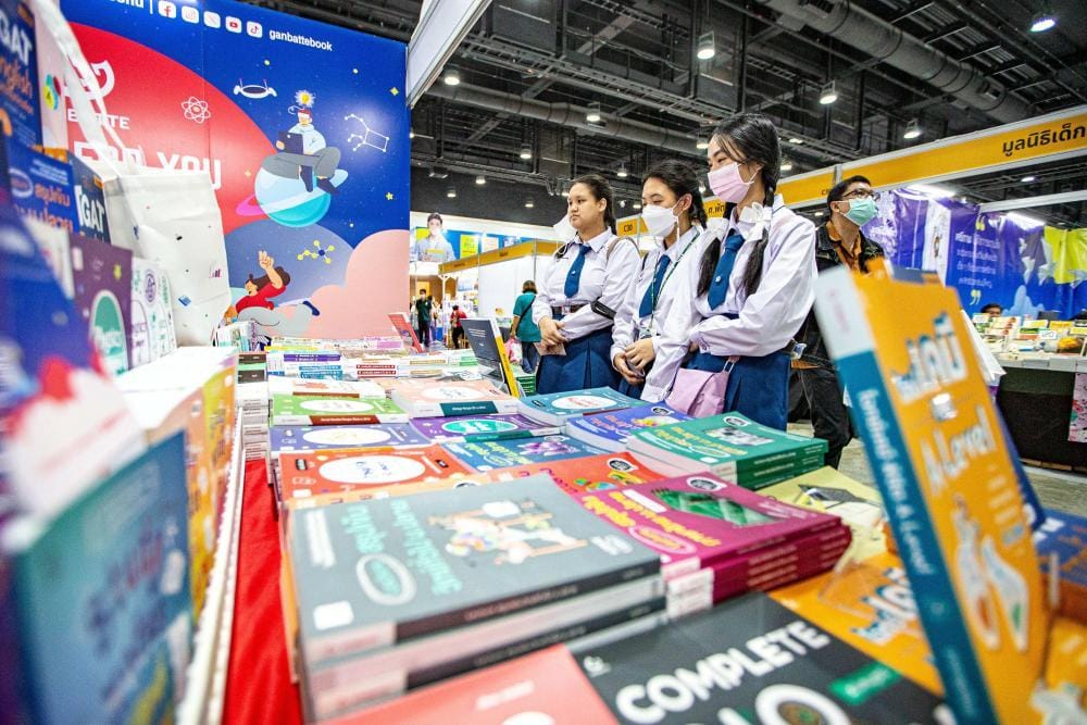 中国图书在曼谷国际书展受青睐